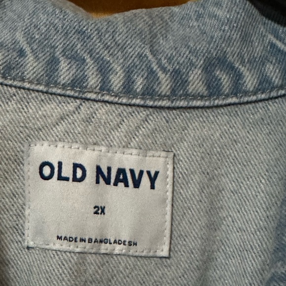 Old Navy women’s denim jacket - Picture 3 of 3